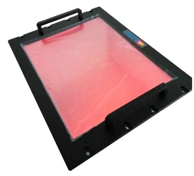 19寸工业显示器：如何适配极端工业环境